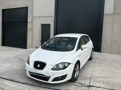 Usado Seat Leon Copa 105 CV (77 kW) 2012 Blanco Berlina