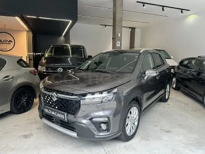 Usado Suzuki SX4 S-Cross 129 CV (94 kW) 2022 Gris / plata SUV