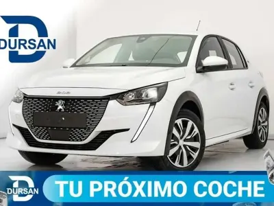 Usado Peugeot e-208 Active 100 kW (136 CV) 2024 Blanco Utilitario