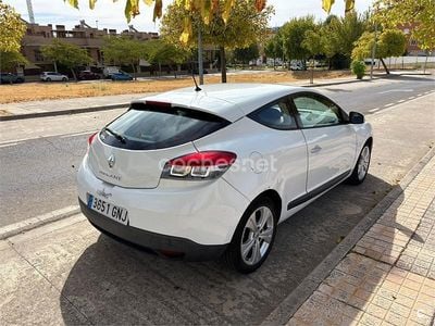 Blanco Usado 2009 Renault Mégane Dynamique Berlina | 4900 € (Precio justo)