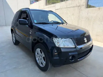 Usado Suzuki Grand Vitara 129 CV (94 kW) 2006 Negro SUV