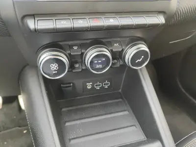 Usado Renault Captur Engineered 145 CV (106 kW) 2022 Gris SUV