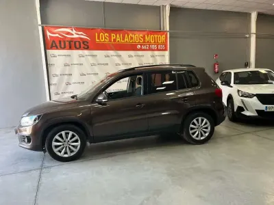 Używany VW Tiguan Sport 140 KM (102 kW) 2014 Brązowy SUV