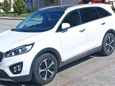 Usado Kia Sorento 200 CV (147 kW) 2017 Blanco SUV