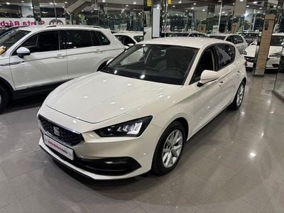 Usado Seat Leon Style 115 CV (84 kW) 2022 Blanco Utilitario