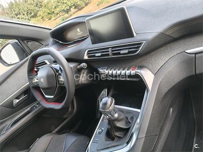 Usado Peugeot 3008 GT-line 130 CV (95 kW) 2018 Granate SUV