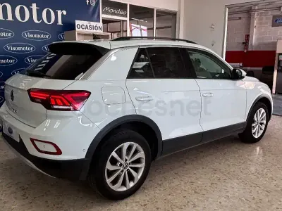 Usado VW T-Roc Life 110 CV (80 kW) 2024 Blanco SUV