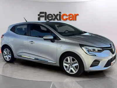 Usado Renault Clio V Intens 140 CV (102 kW) 2021 Gris Berlina