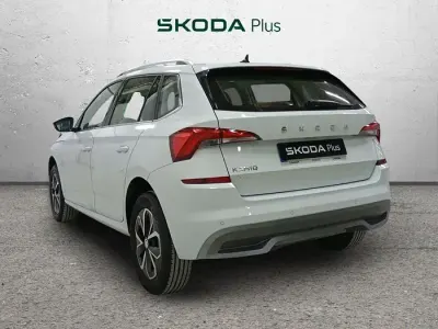 Usado Skoda Kamiq Ambition 110 CV (80 kW) 2022 Blanco SUV