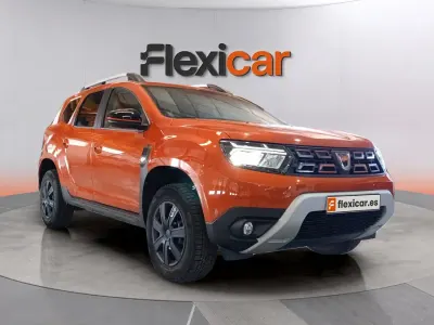 Usado Dacia Duster Essentiel 91 CV (66 kW) 2022 Naranja SUV