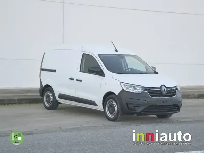 Usado Renault Kangoo 115 CV (84 kW) 2022 Blanco Monovolumen