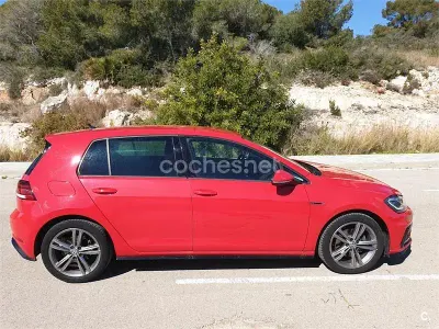 Usado VW Golf VII Sportline 115 CV (84 kW) 2017 Rojo Berlina