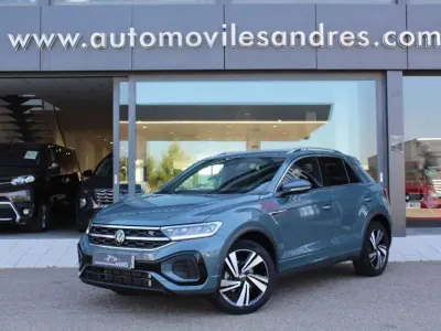 Usado VW T-Roc R-line 150 CV (110 kW) 2023 Azul SUV