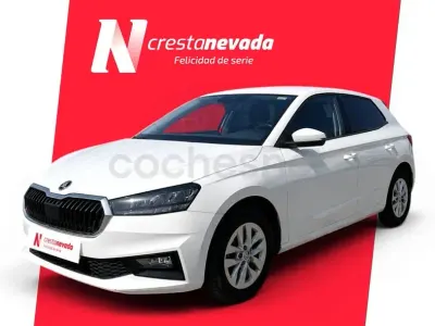 Usado Skoda Fabia Essence 95 CV (69 kW) 2024 Blanco Utilitario