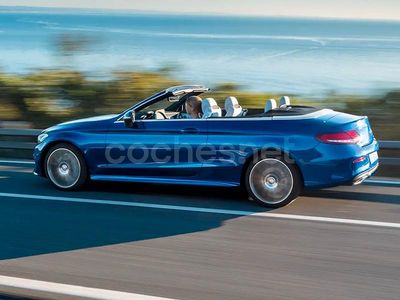 Azul Usado 2023 Mercedes C300 Descapotable | 44.990 €