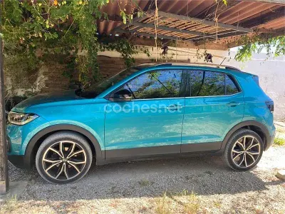 Usado VW T-Cross Sportline 110 CV (80 kW) 2023 Verde SUV