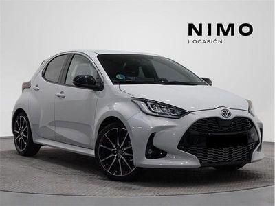 Gris / plata Usado 2023 Toyota Yaris Hybrid Sport Berlina | 23.900 € (Caro)
