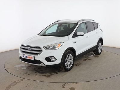 Blanco Usado 2017 Ford Kuga Business Edition SUV | 15.999 € (Precio justo)