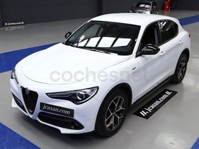Usado Alfa Romeo Stelvio Sprint 190 CV (139 kW) 2021 Blanco SUV