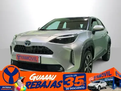 Usado Toyota Yaris Cross Active 116 CV (85 kW) 2023 Gris / plata SUV