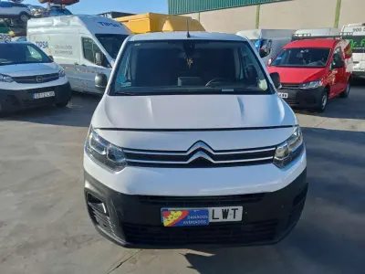 Usado Citroën e-Berlingo 102 CV (75 kW) 2022 Blanco Monovolumen