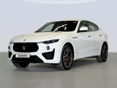 Usado Maserati Levante 350 CV (257 kW) 2021 Blanco SUV