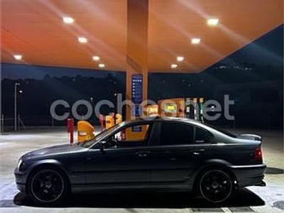Gris / plata Usado 1999 BMW 320 Berlina | 999 €