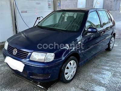 Azul Usado 2000 VW Polo Trendline Berlina | 2500 € (Un poco caro)