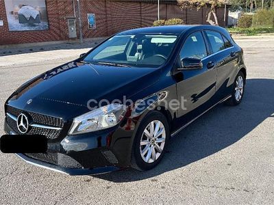 Usado Mercedes A180 109 CV (80 kW) 2018 Negro Berlina
