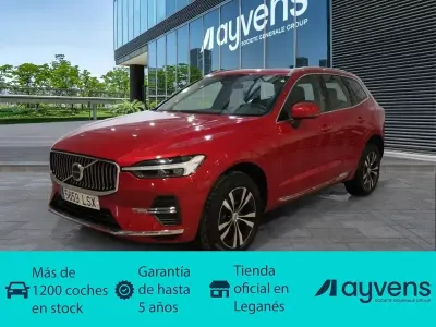 Käytetty Volvo XC60 Inscription 341 HP (250 kW) 2021 Punainen Katumaasturi