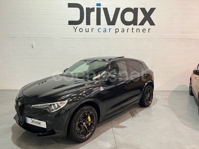 Negro Usado 2019 Alfa Romeo Stelvio SUV | 54.990 €