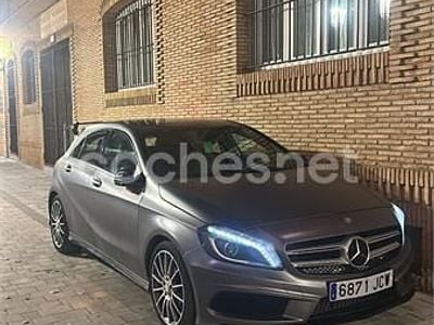 Usado Mercedes A180 Style 109 CV (80 kW) 2015 Gris / plata Berlina