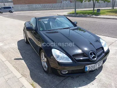 Usado Mercedes SLK200 163 CV (119 kW) 2008 Negro Descapotable