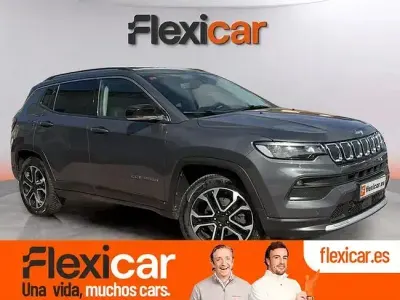 Usado Jeep Compass Limited 130 CV (95 kW) 2021 Gris SUV