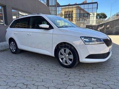 Usado Skoda Fabia Ambition 95 CV (69 kW) 2020 Blanco Familiar