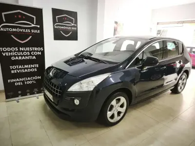 Usado Peugeot 3008 Premium 109 CV (80 kW) 2010 Azul Familiar