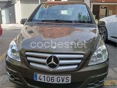 Mercedes B180