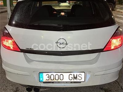 Blanco Usado 2009 Opel Astra Essentia Berlina | 3900 € (Precio justo)