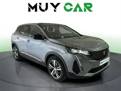 Usado Peugeot 3008 Allure 130 CV (95 kW) 2022 Gris / plata SUV