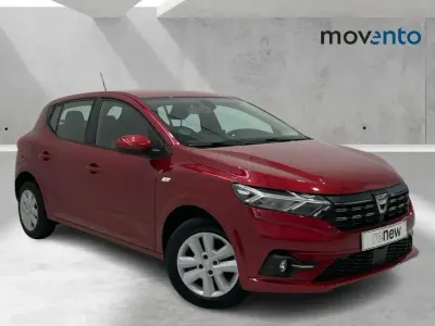 Usado Dacia Sandero Comfort 91 CV (66 kW) 2022 Rojo Berlina
