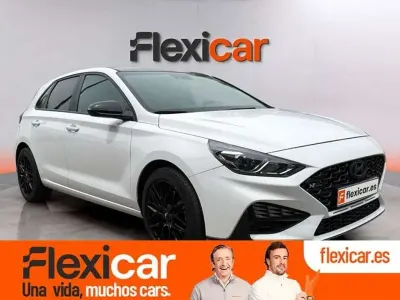Käytetty Hyundai i30 N Line 120 HP (88 kW) 2024 Valkoinen Sedan