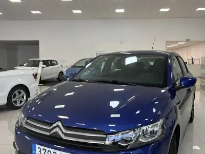 Usado Citroën C-Elysee I Shine 82 CV (60 kW) 2018 Azul Berlina