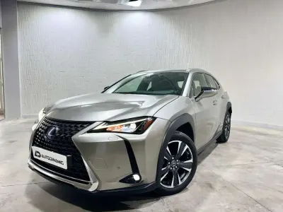 Usado Lexus UX 250h Executive Line 184 CV (135 kW) 2021 Gris SUV