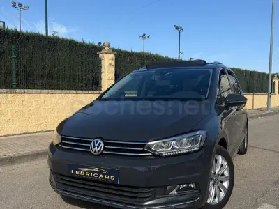 Usado VW Touran Advance 115 CV (84 kW) 2016 Azul Monovolumen