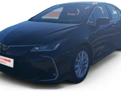 Usado Toyota Corolla Advance 125 CV (91 kW) 2023 Negro Berlina