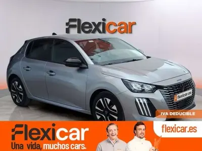 Usado Peugeot 208 Allure 101 CV (74 kW) 2025 Gris Utilitario
