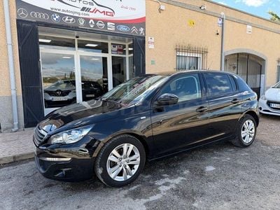 Usado Peugeot 308 Style 100 CV (73 kW) 2017 Negro Berlina