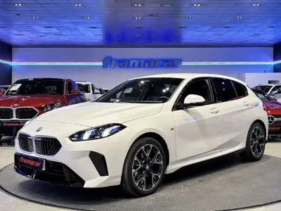Usado BMW 120 Sport Line 163 CV (119 kW) 2025 Blanco Utilitario