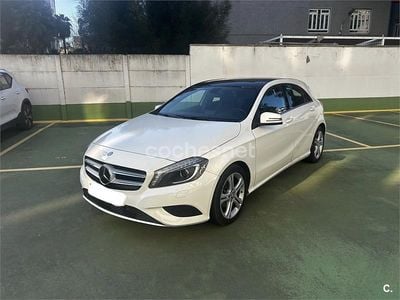 Usado Mercedes A180 Urban 109 CV (80 kW) 2015 Blanco Berlina