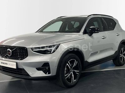 Usado Volvo XC40 Plus 163 CV (119 kW) 2025 Gris / plata SUV